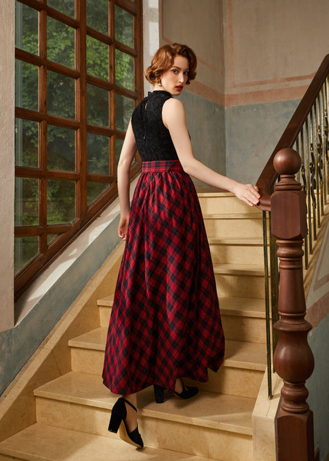 The Waltz Right In Maxi Dress