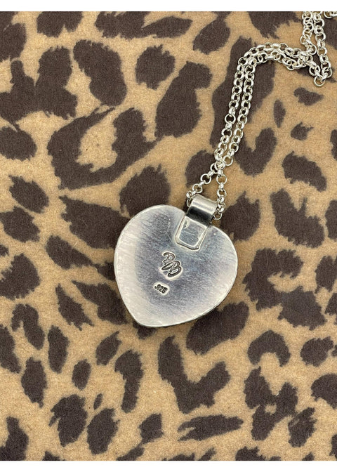 Billiard 8-Ball Heart Pendant Pink