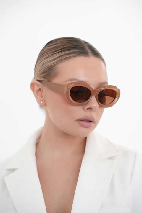 EMMIE Round Sunglasses