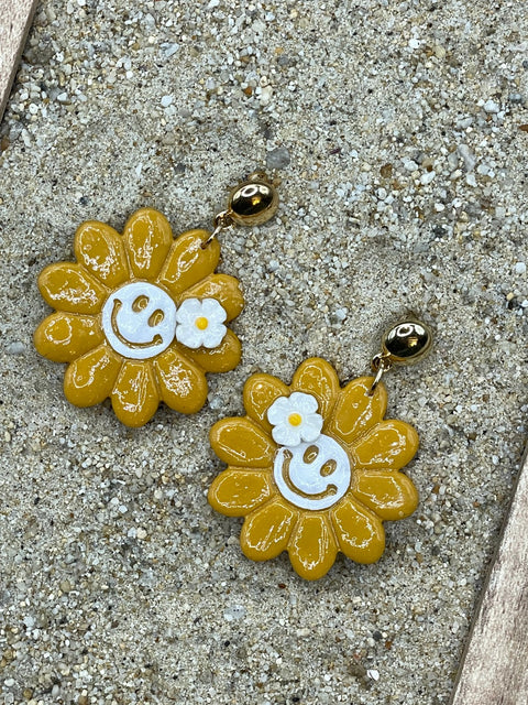 Groovy Smiley Daisy Earrings