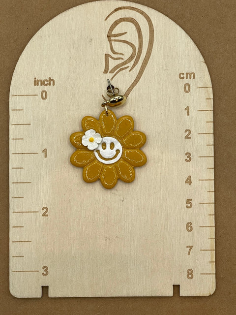 Groovy Smiley Daisy Earrings